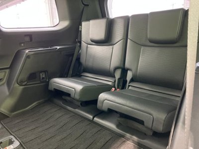 2025 Toyota LAND CRUISER 250 — миниатюра 19