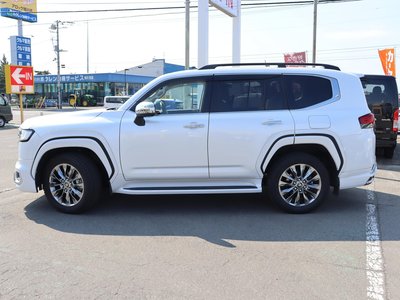 TOYOTA LAND CRUISER 300 - 4