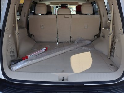 TOYOTA LAND CRUISER 300 - 6