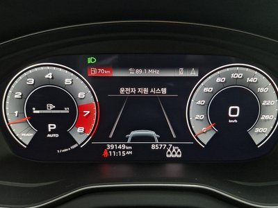 صورة 8 لـ 2023 AUDI SQ5