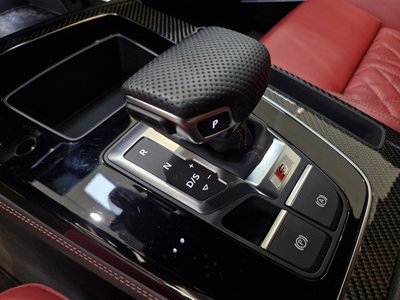 صورة 9 لـ 2023 AUDI SQ5