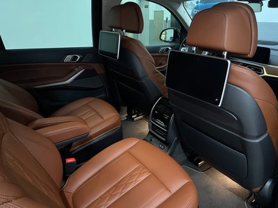 2022 BMW X7 thumbnail 15