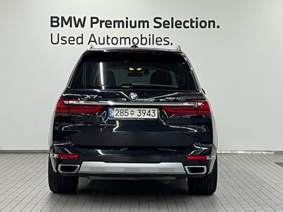2022 BMW X7 — фото 3