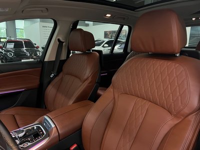 2022 BMW X7 thumbnail 12