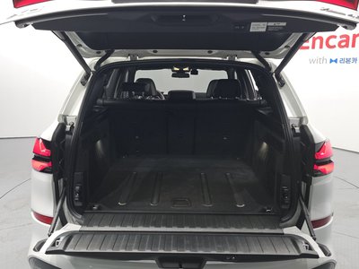 2025 BMW X5 — миниатюра 26