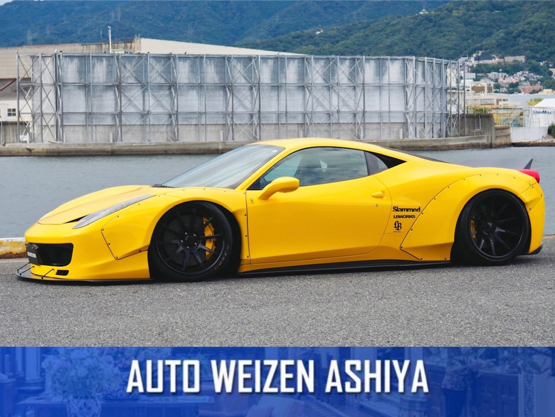 FERRARI 458 ITALIA - View 1