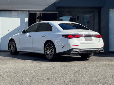 MERCEDES-BENZ E-CLASS - 4