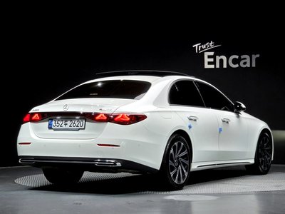 MERCEDES-BENZ E-CLASS - 2