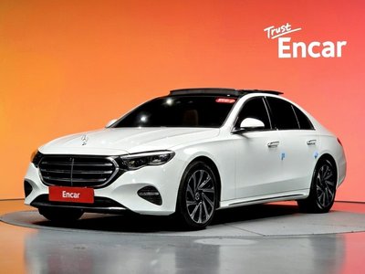 MERCEDES-BENZ E-CLASS - 1