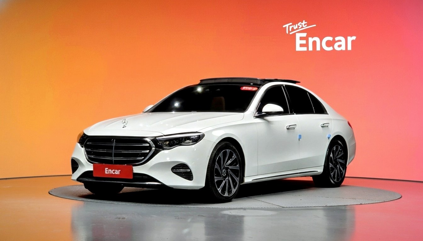 MERCEDES-BENZ E-CLASS - View 1