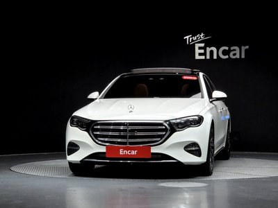 MERCEDES-BENZ E-CLASS - 3