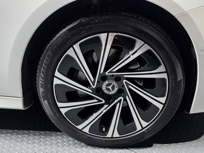 MERCEDES-BENZ E-CLASS - 6