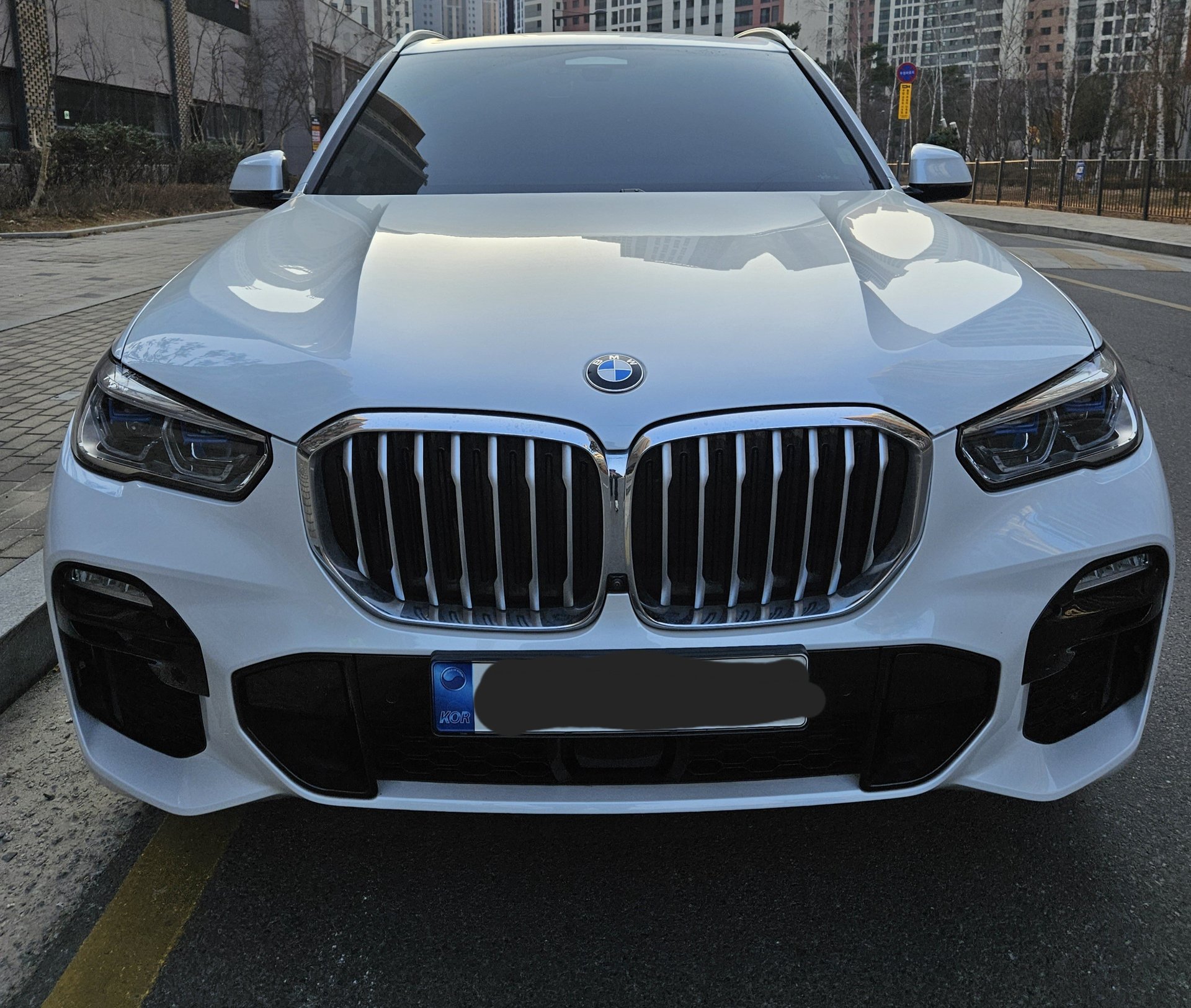 BMW X5 - View 1