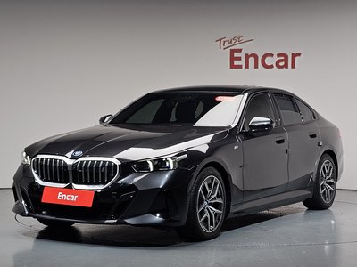 صورة 1 لـ 2024 BMW I5