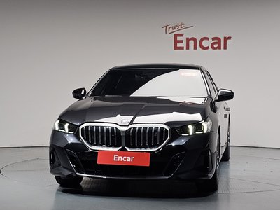 صورة 2 لـ 2024 BMW I5