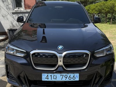 صورة 1 لـ 2024 BMW IX3