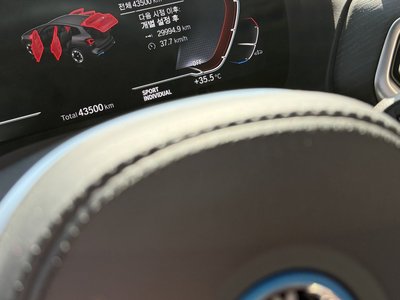 صورة 2 لـ 2024 BMW IX3