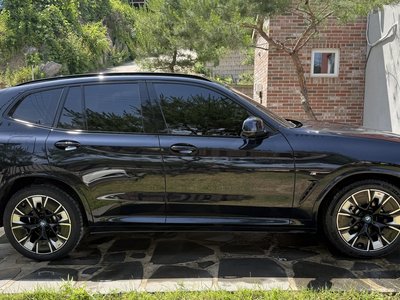 صورة 6 لـ 2024 BMW IX3
