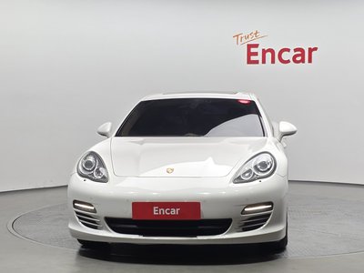 PORSCHE PANAMERA - 2