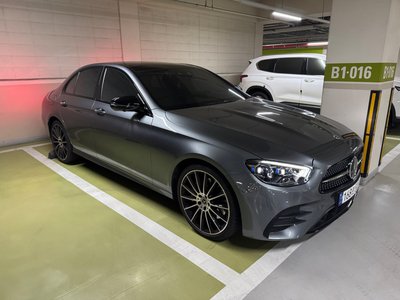 MERCEDES-BENZ E-CLASS - 3