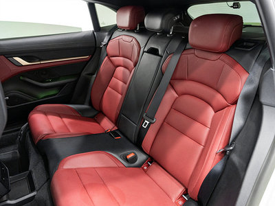 2023 Porsche TAYCAN 缩略图 17
