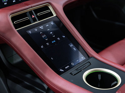 2023 Porsche TAYCAN 缩略图 19