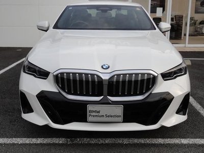 2024 BMW 5 SERIES 照片 2