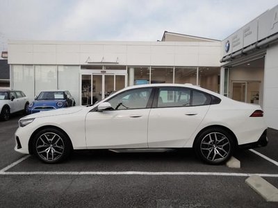 2024 BMW 5 SERIES 照片 5