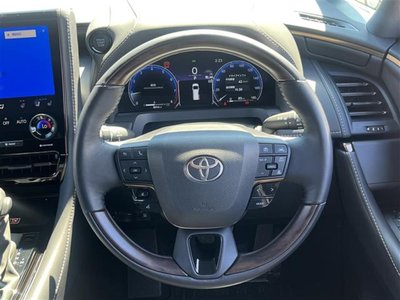2025 Toyota ALPHARD 照片 2