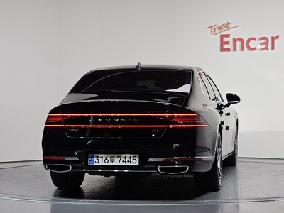 صورة 3 لـ 2024 Genesis G90 (RS4)