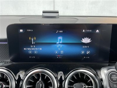 MERCEDES-BENZ GLB - 6