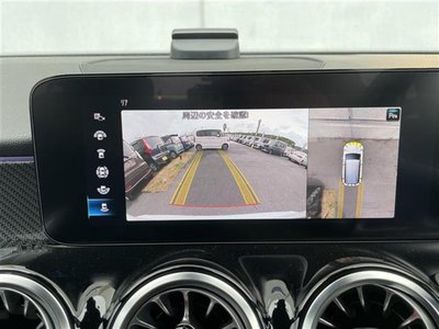 MERCEDES-BENZ GLB - 4