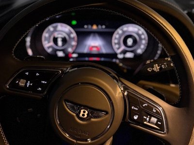 2024 Bentley BENTAYGA — миниатюра 16