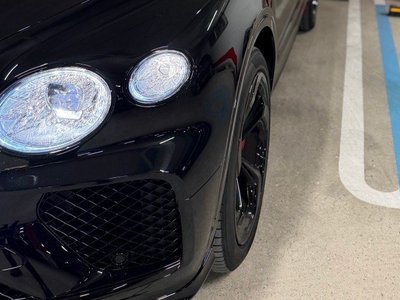BENTLEY BENTAYGA - 6