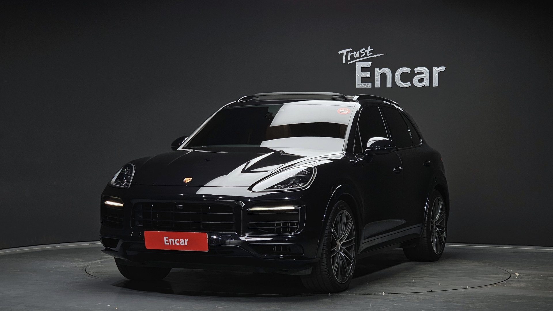 PORSCHE CAYENNE - View 1