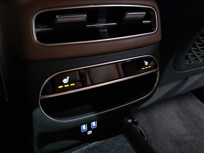 2022 Genesis GV70 — миниатюра 25