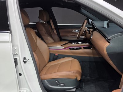 2022 Genesis GV70 — миниатюра 16