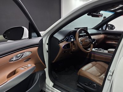 2022 Genesis GV70 — миниатюра 13