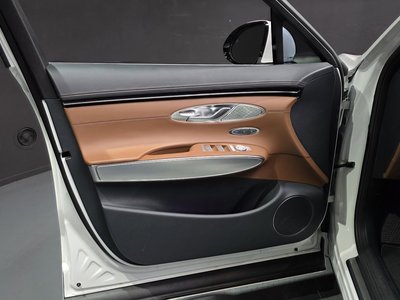 2022 Genesis GV70 — миниатюра 14