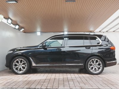 2021 BMW X7 — миниатюра 40