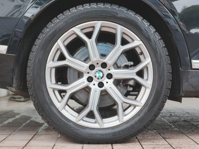 2021 BMW X7 — миниатюра 77