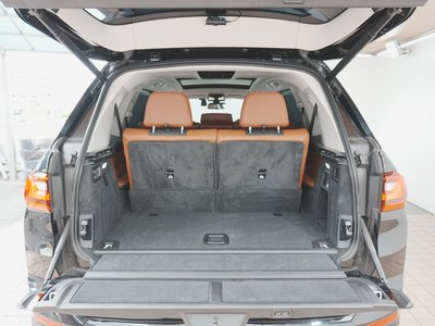 2021 BMW X7 — миниатюра 57