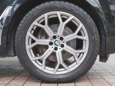 2021 BMW X7 — миниатюра 76