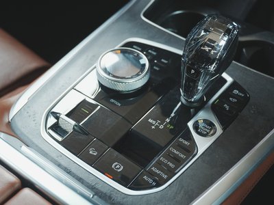 2021 BMW X7 — миниатюра 22
