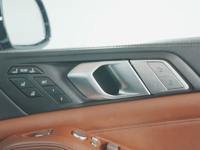2021 BMW X7 — миниатюра 24