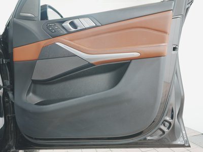 2021 BMW X7 — миниатюра 41