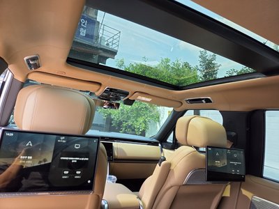 2025 LAND Rover RANGE ROVER photo 8