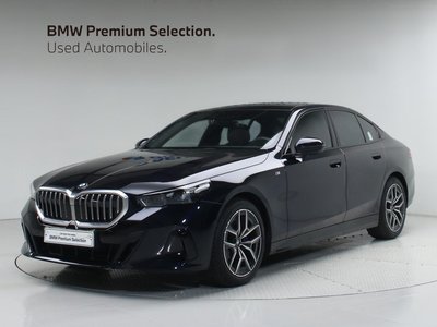 BMW 5 SERIES - 1