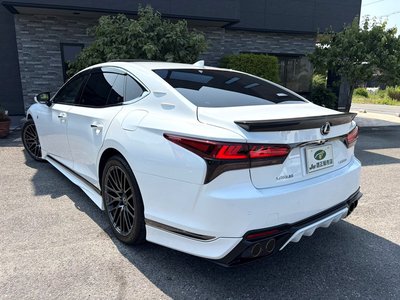 صورة مصغرة 30 لـ 2021 Lexus LS