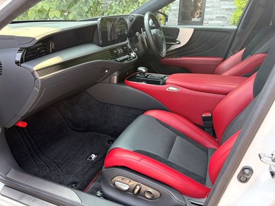 صورة 7 لـ 2021 Lexus LS